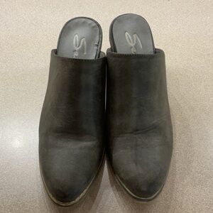 Seven7 Dark Gray Mules